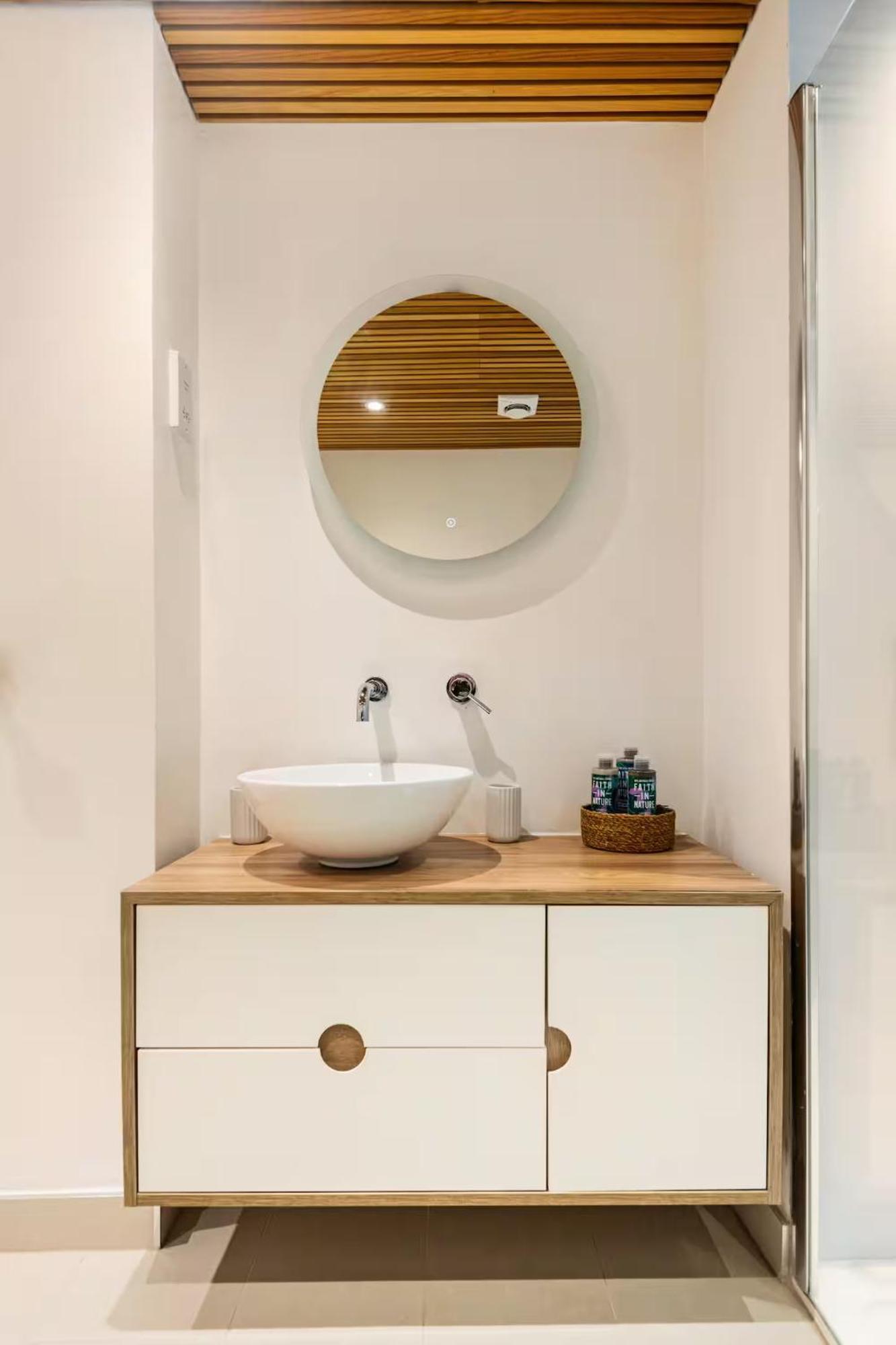 Nordic Regency Apartment *